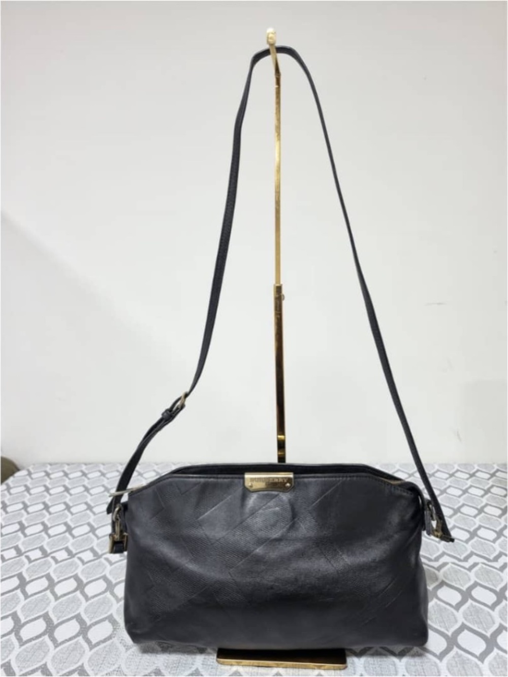 Authentic BURBERRY Calfskin Check Embossed Small Chichester Crossbody Clutch Bag